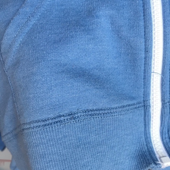 ALLEN & Company Sun Valley Blue Kid’s Hoodie (allen&co 2014) - Picture 3 of 4